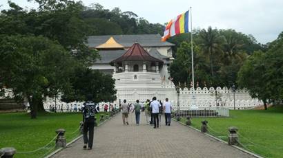 P1363670_red-20p100